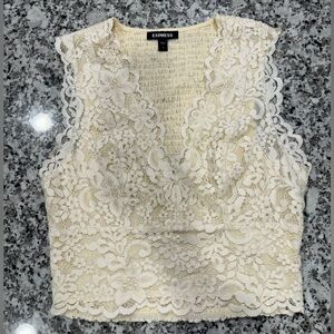 Express lace V-neck tank top. Gently used. Size small.